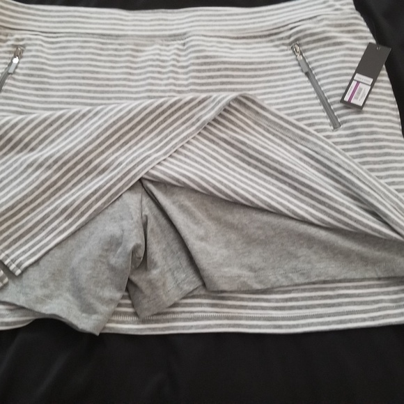 Skort - Picture 3 of 3